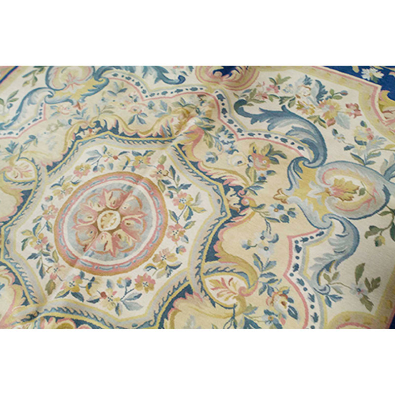 La Wool Oriental Area Rug