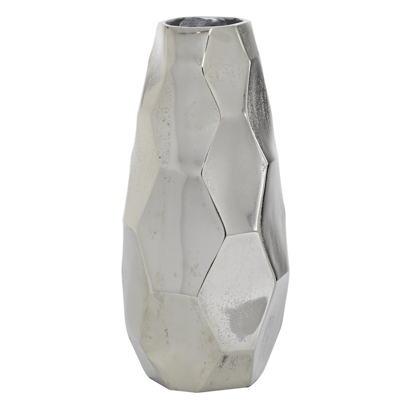 Cecilia Aluminum Table Vase
