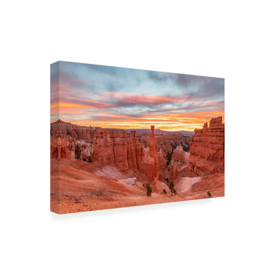 Art mural sur toile tendue - Jeff Poe, photographie «Red skies» pour décoration de salon, de chambre à coucher ou de bureau - 30 x 47