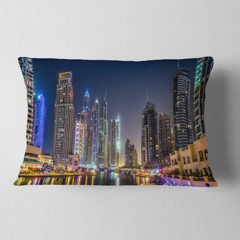 Coussin lombaire en été cityscape dubai