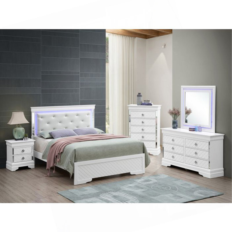 Élégant lit simple en champagne argenté avec structure durable et support de matelas confortable