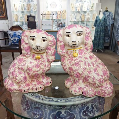 Animal Figurines & Sculptures
