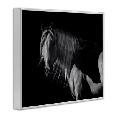 «Stoic Horse in Dark Lighting», estampe numérique encadrée, design par PHBurchett
