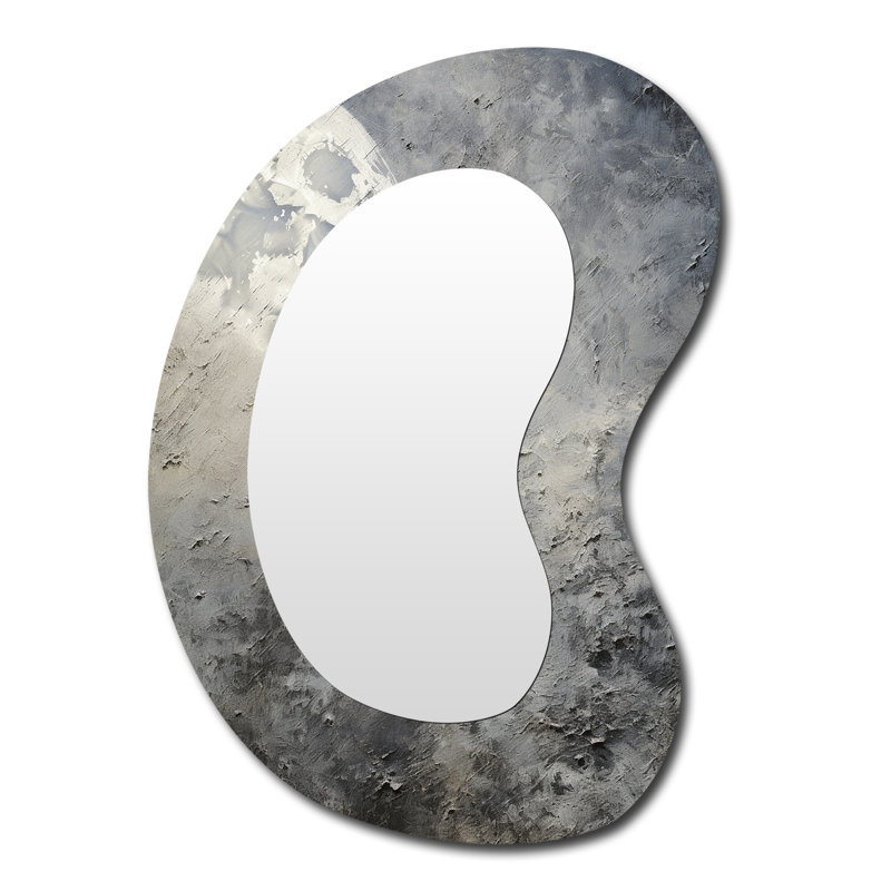 Minimalisme gris lune surface IV - Tachisme moderne miroir mural aux formes asymétriques, 39 po x 28 po