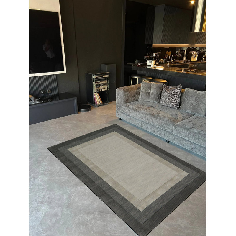 Tapis intérieur / extérieur gris en polypropylène tissé à la machine Nafi, Rectangle 5 pi 1 po x 7 pi 7 po