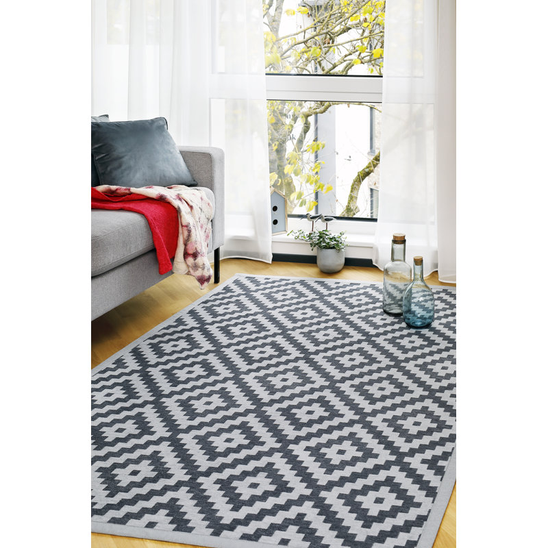 Geometric Hand Woven Area Rug, Rectangle 140 x 200cm