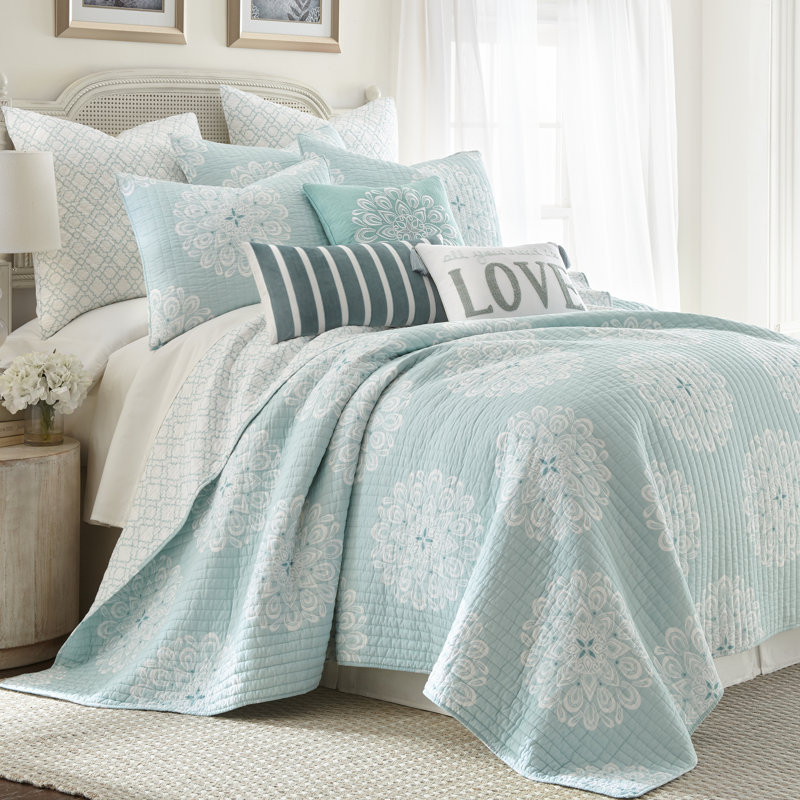 Lara Spa Quilt Set, Full / Double Quilt + 2 Standard Shams