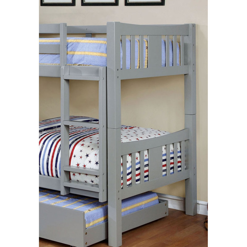 Lit superposé en bois de style transitionnel au-dessus de simple au fini gris avec pieds de l'échelle attachés et couchette de verrouillage - non inclus
