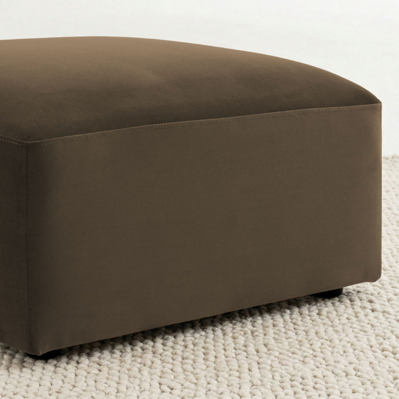 Canapé d'angle modulaire surdimensionné en forme de U, assise profonde, revêtement en velours performant et deux poufs