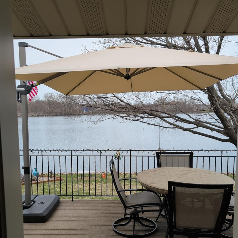 Parasol carré en aluminium décalé beige de 8 pi avec rotation à 360 ° Rikuto, Beige