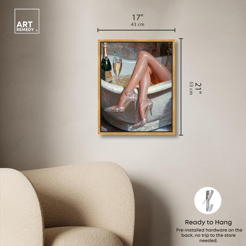 Toile Champagne Bath Party par Art Remedy, H 21 po x l 17 po, Cadre flottant, Doré
