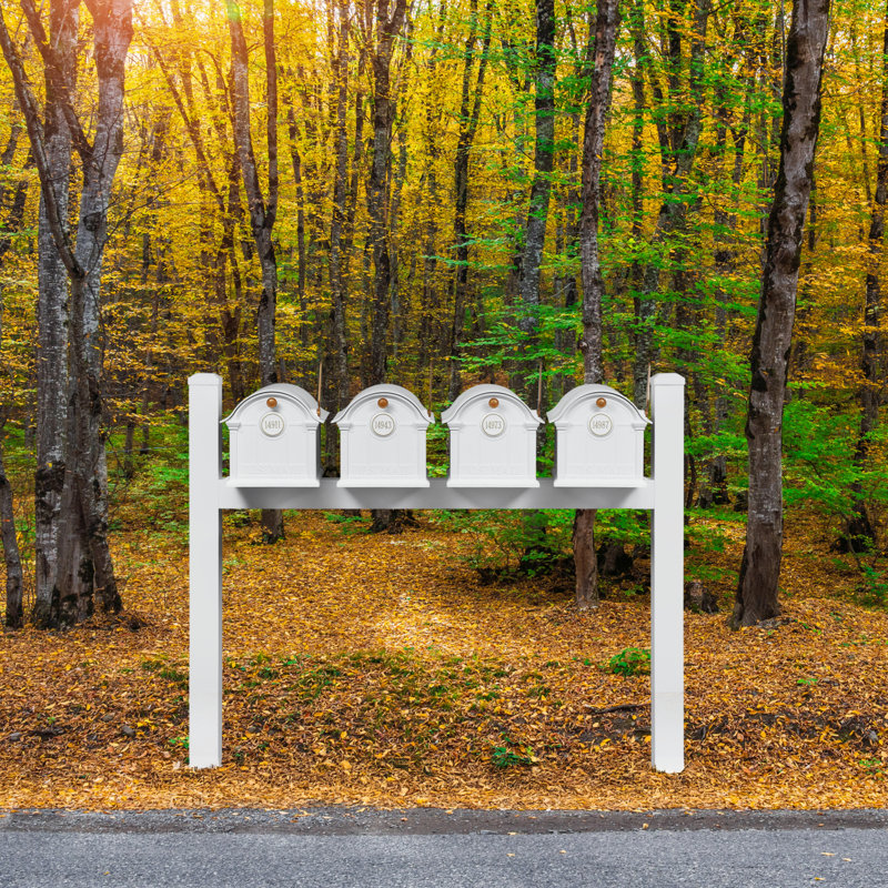 Balmoral Quad Mount Mailbox /w/ Pyramid Caps & Personalized Door Medallion (4 Mailboxes, Quad Mount Post, 4 Medallions), Yes