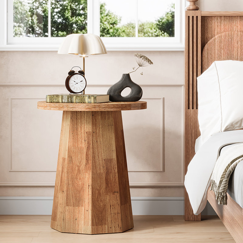Table de bout ronde simple de style campagnard, Noyer