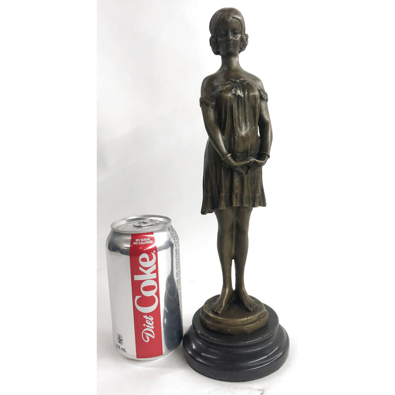 Jolie figurine de portrait classique de femme pure