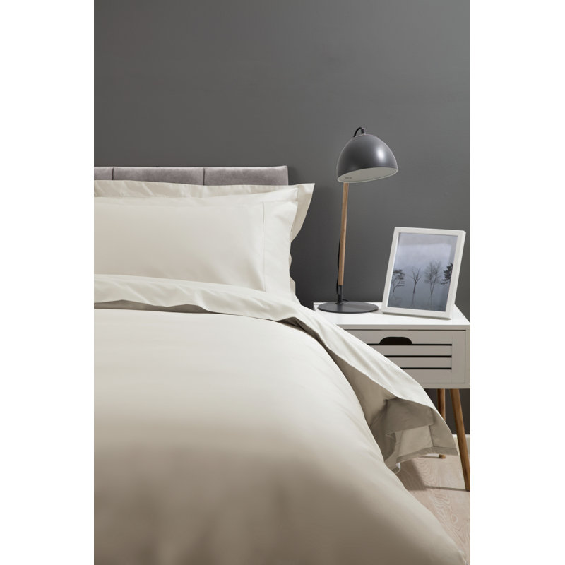 Plain Dye 400 TC Egyptian-Quality Cotton Sateen Pillow Case, Ivory
