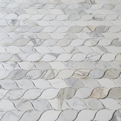Carreau de mosaïque en marbre 11 po x 10 po
