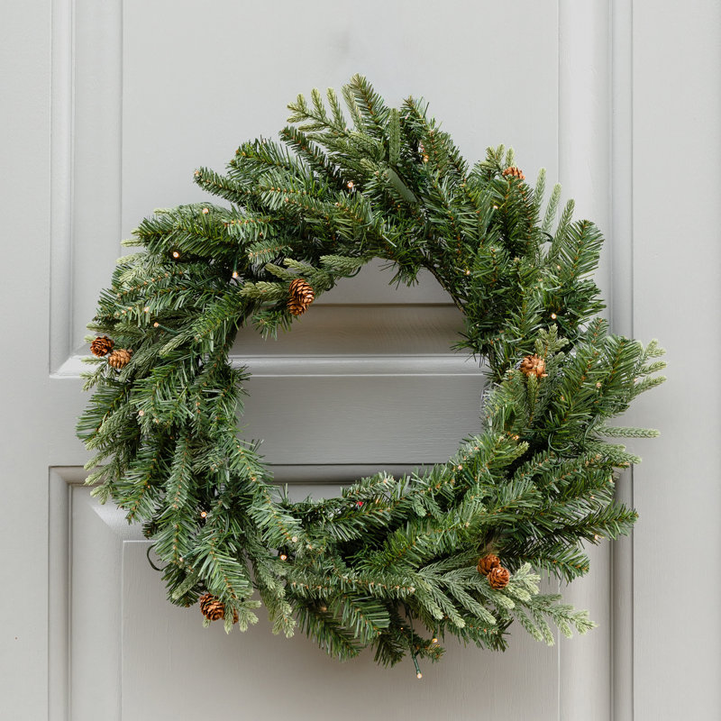PUZZELWOOD FIR - 26 Inch Wreath with 50 8 Function Lights