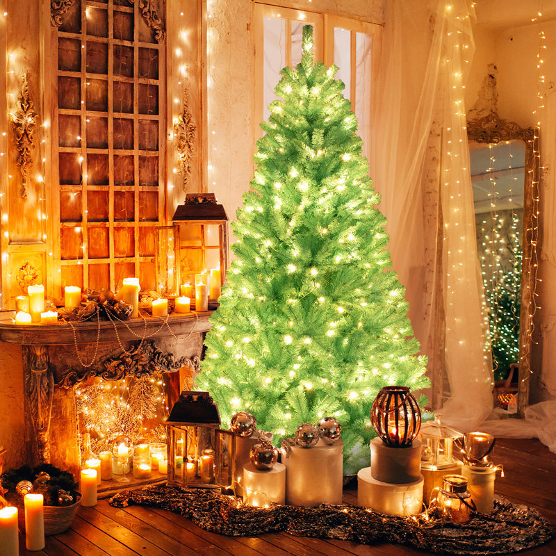 Arbre de Noël artificiel Holiday Aisle® 7 pi avec 1040 branches et 380 lumières DEL blanc chaud
