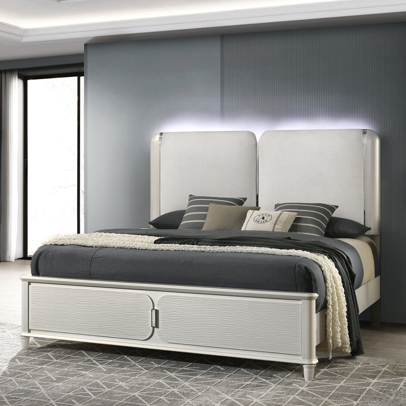 Oliviero Bed W/Led, Queen