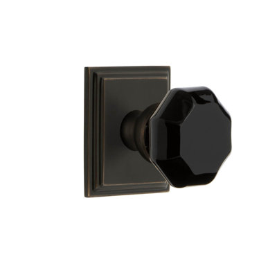 Grandeur Carré Square Rosette with Lyon Knob