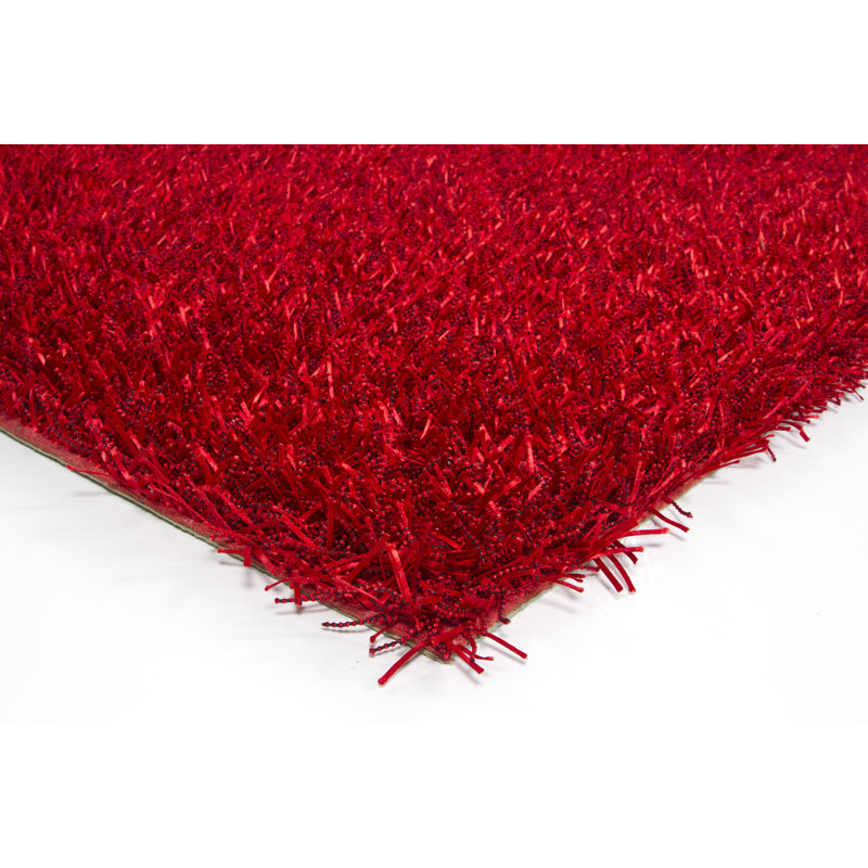 Tapis tissé à la main rouge et noir à poils longs Arae Authentic, Rectangle 5 pi x 7 pi 6 po, Rouge