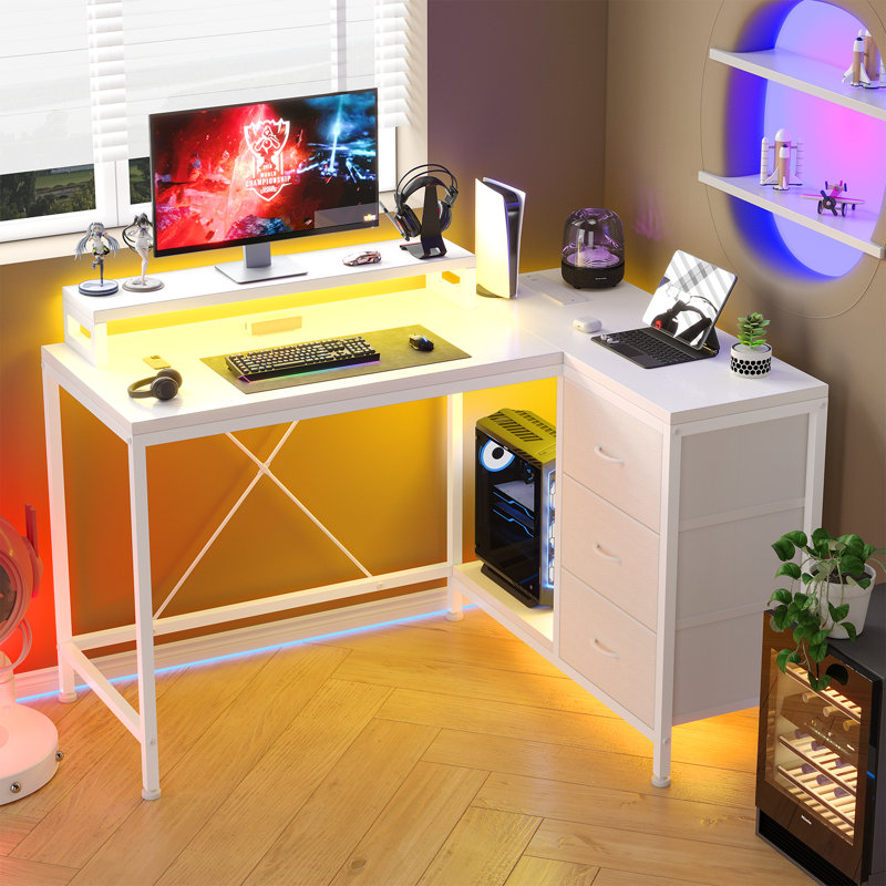 Bureau d'ordinateur en L 47 pouces avec prises de courant et lumières à DEL, 3 tiroirs, Blanc