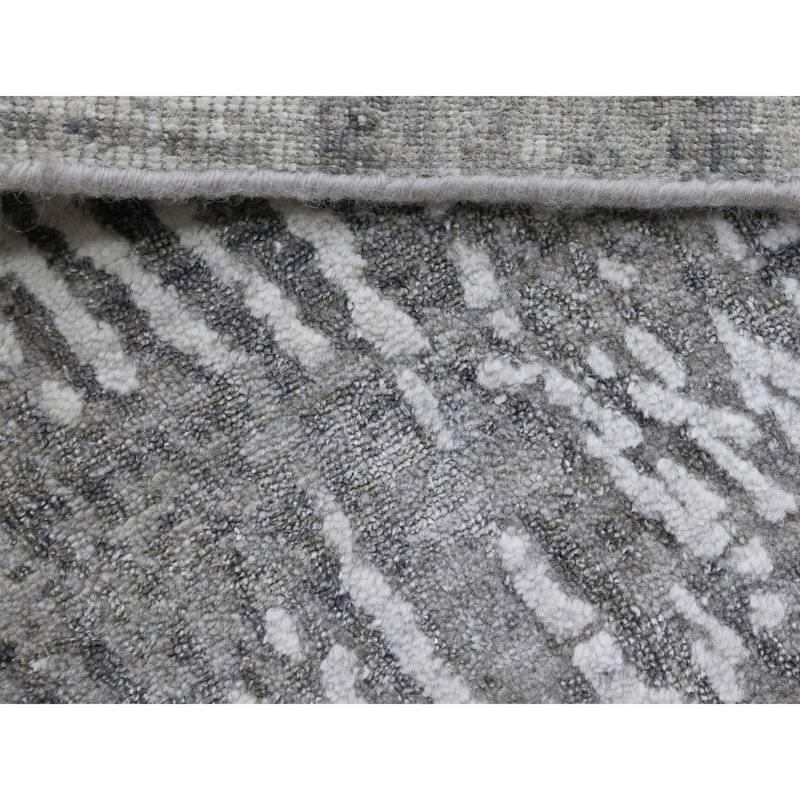 Abstract Area Rug in Ivory, Rectangle 6' x 9'