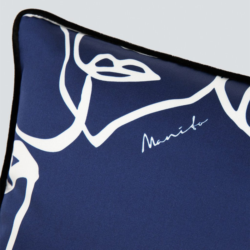 Coussin en soie Curvy Collection