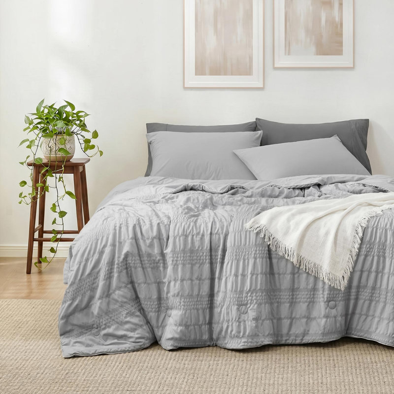 Lightweight Comforter Seersucker Summer Quilt Breathable Summer Blanket Cooling Comforter, Light Gray, Queen Comforter