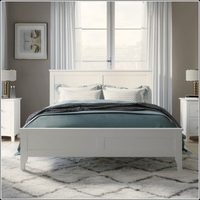 Modern White Solid Wood Full Platform Bed with Sturdy Wooden Slats