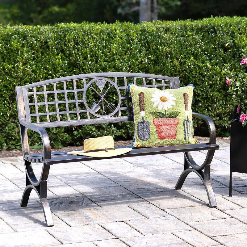  Hooked Polypropylene Square Garden Tools Throw Pillow