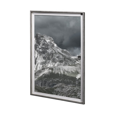 «Europe Mountain 1 R» par Chris Dunker, reproduction d'art encadrée sous verre