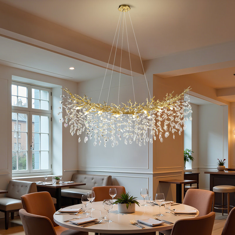 Lustre 55 po en forme de branche d'arbre en cristal avec accents de cristal, Laiton brossé