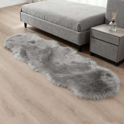 Luxurious Plush Gray Faux Sheepskin Rug