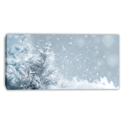 Art mural sur toile Frosted Pine Meadow
