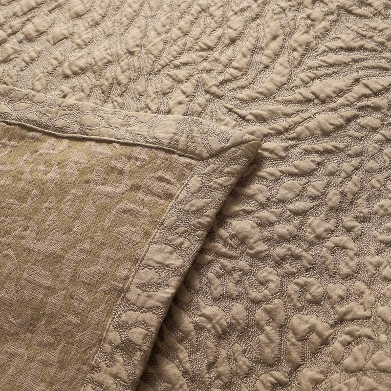 Souvenir Percale Coverlet, King Coverlet, White