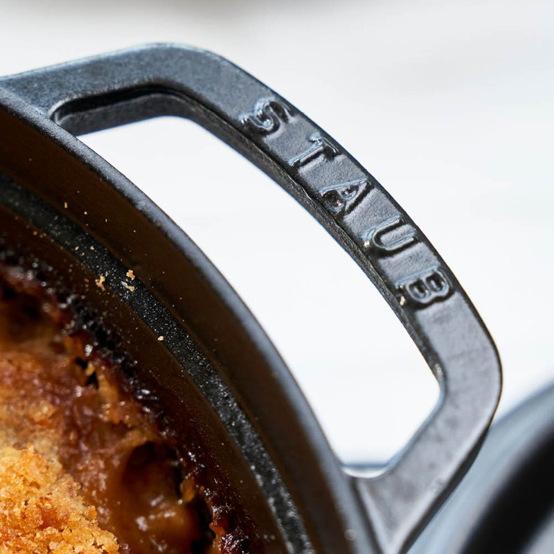 La Cocotte Cast Iron Round Cocotte, Black Matte, 5.5 quarts