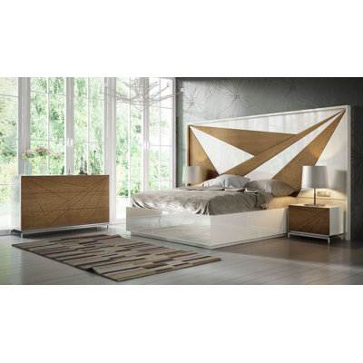 Dillman Solid Wood Piece Bedroom Set