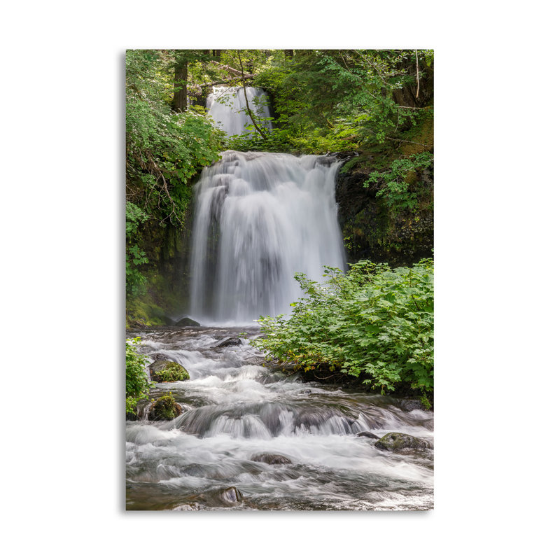 « simple chutes », reproduction de photo, H 36 po x l 18 po x P 0,01 po, Papier