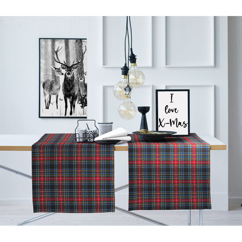 Winterwelt Table Runnner, 150cm W x 250cm L