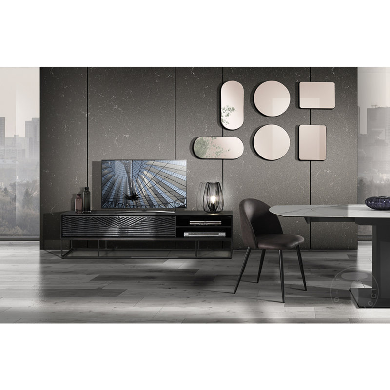Round Metal Framed Wall Mounted Accent Mirror in Black
