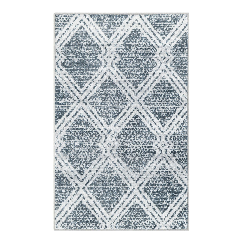 Massie Geometric Indoor Rug, Rectangle 3'3" x 5'3"
