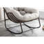 Chaise berçante confortable et spacieuse pour le jardin ou le salon - Coussin beige moelleux