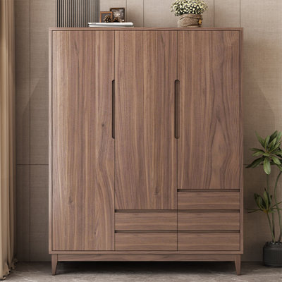 A simple and modern Nordic-style wardrobe