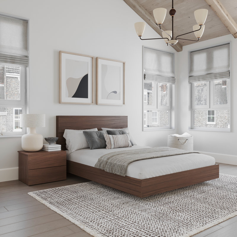 Ensemble de chambre à coucher avec lit plateforme 2 pièces Lindsie, Grand lit, Brun