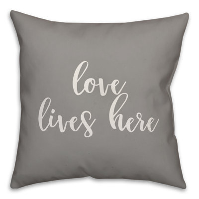  Coussin Love Lives Here