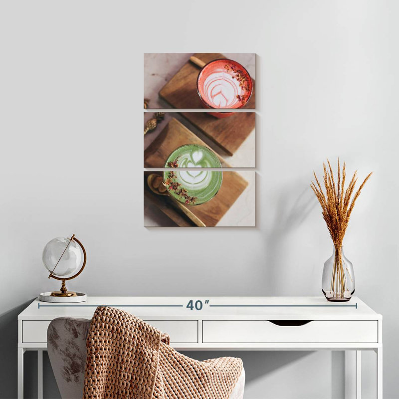 Yarlin Lattes, 23" H x 14" W