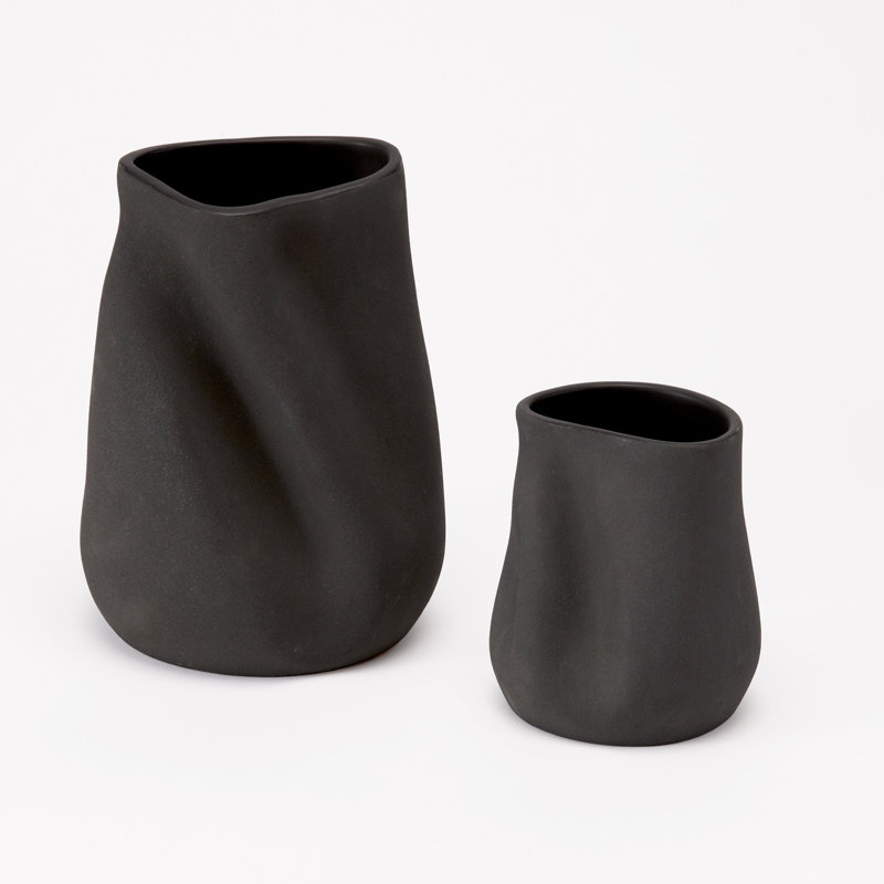 Sabine Vase, Raw Noir, Small
