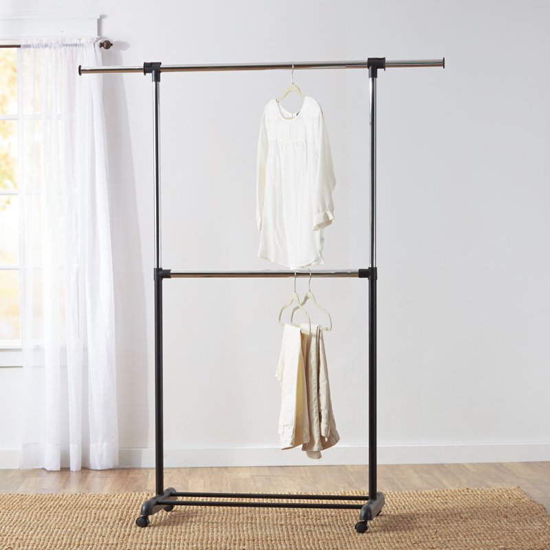 Portant à vêtements l 60 po Wayfair Basics® Alegra