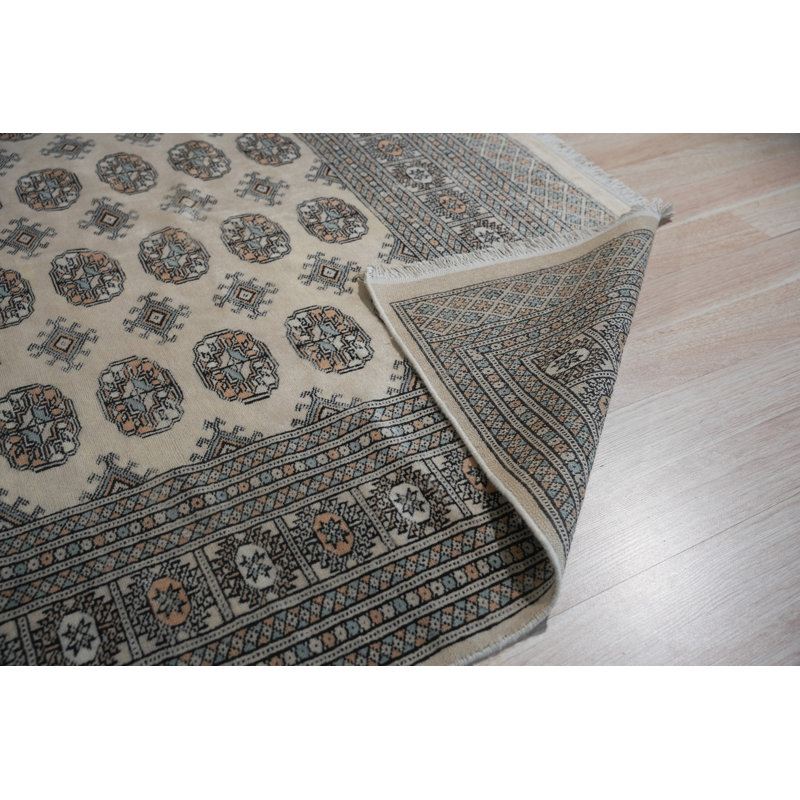 Hand-knotted Beige Wool 4' x 6' Rectangular Rug